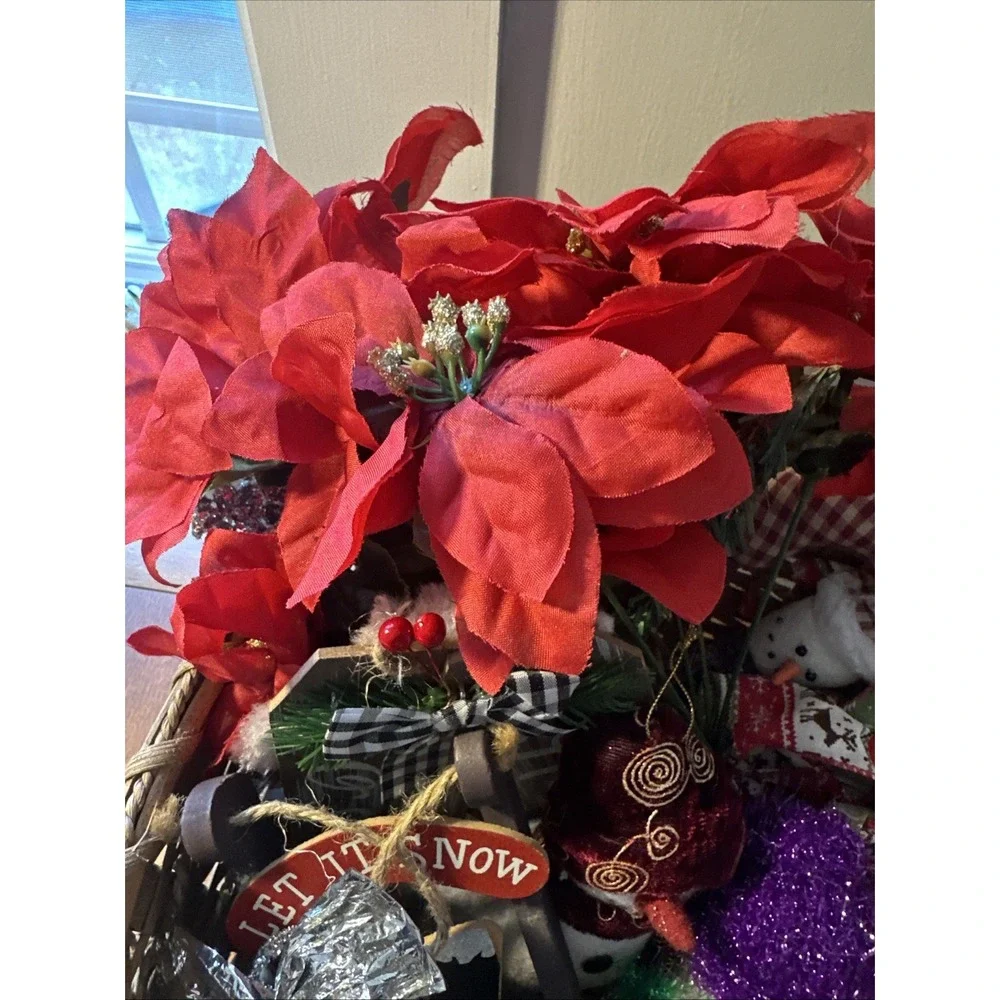 Christmas Craft Accents, Picks, Ornaments, Bells, Pine Cones For Crafts And Deco